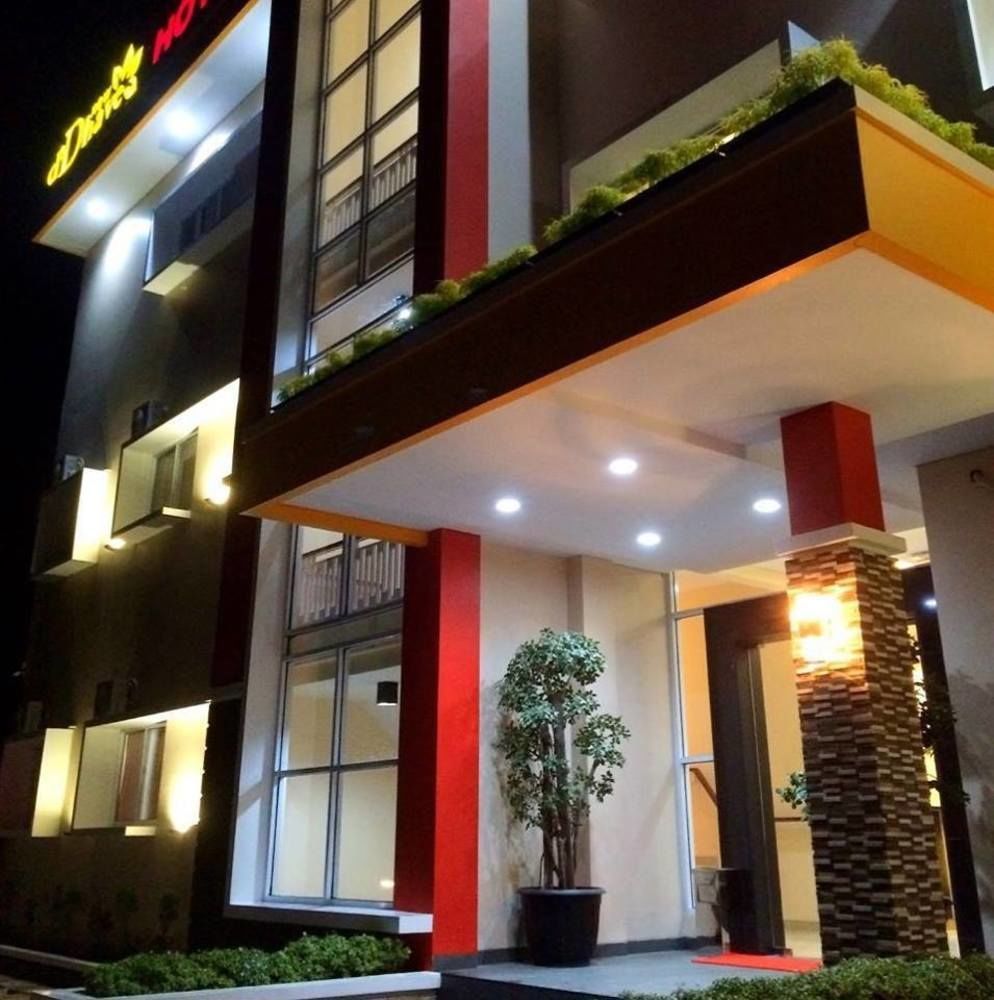 New D'Dhave Hotel Padang  Eksteriør billede