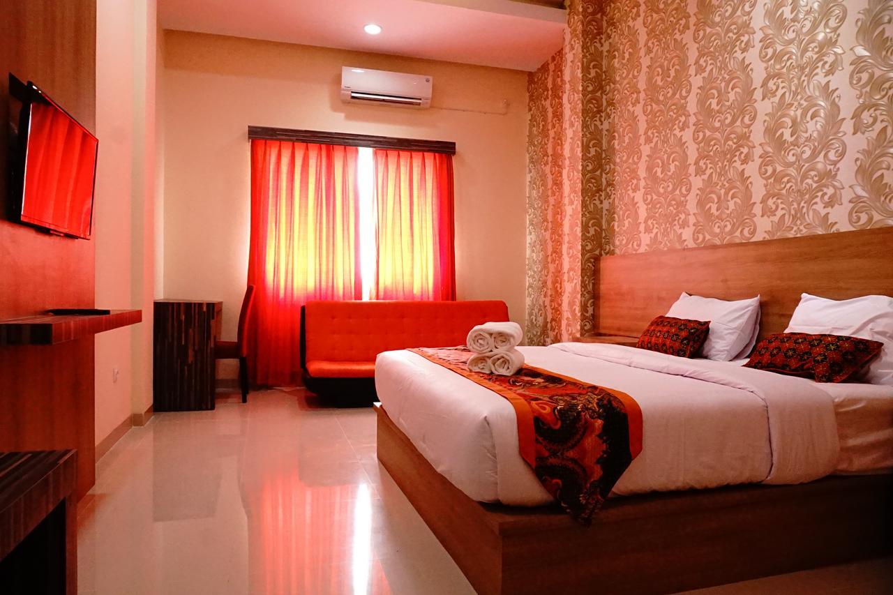 New D'Dhave Hotel Padang  Eksteriør billede